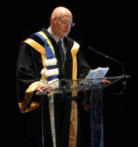 Lambros Couloubaritsis lors de la cérémonie de docteur honoris causa
