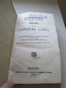 Ángel María Terradillos s’est improvisé à la rédaction du premier manuel moderne de Littérature latine en Espagne. Les Latinae litterae sont désormais révolues.