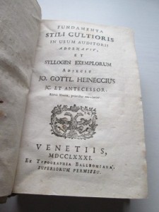 Malgré une publication datant du XVIIIe siècle, le livre d’Heineccius est encore parmi les manuels recommandés dans le nouveau cadre de l’université libérale.